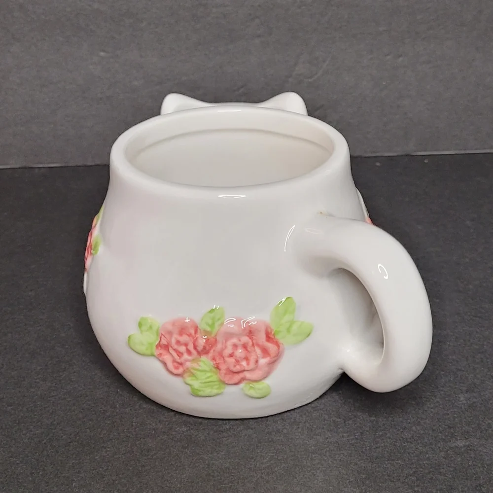 Cute Kitty & Roses Tea Cup with Tea Bag Pocket
